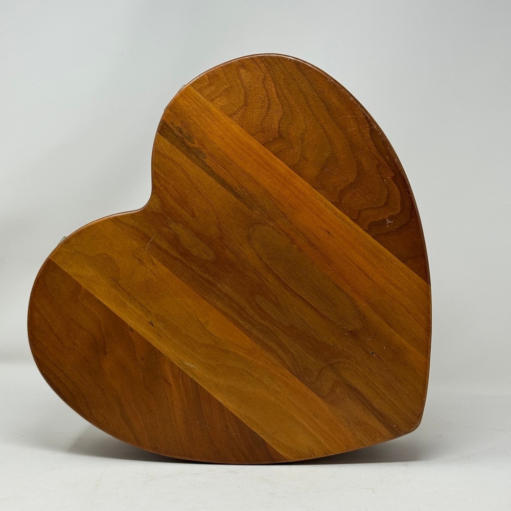 Handmade Heart Shaped Wooden Thread Spool Holder Sewing Storage Box Haberdashery